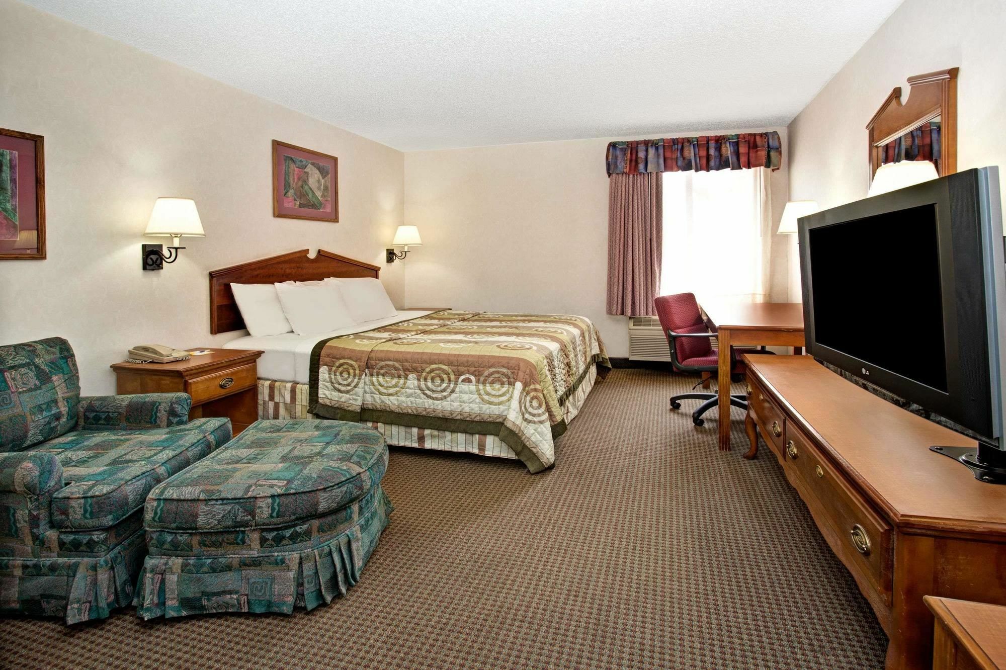 Days Inn & Suites By Wyndham Denver International Airport Екстериор снимка