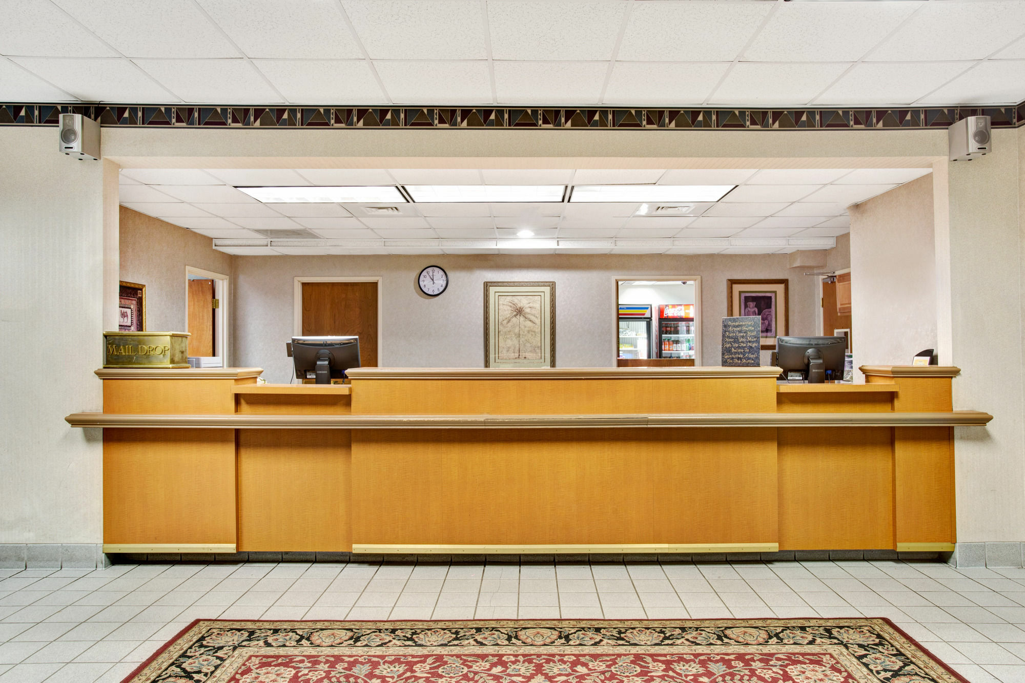 Days Inn & Suites By Wyndham Denver International Airport Екстериор снимка